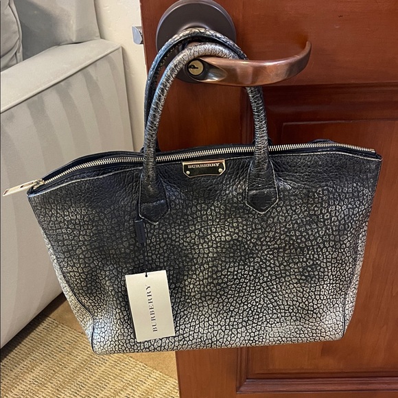 Burberry Textured Black and gold purse/tote - Picture 1 of 6